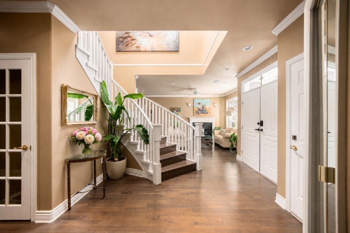 Photo 4 at 228 W Kings Road, Upper Lonsdale, North Vancouver