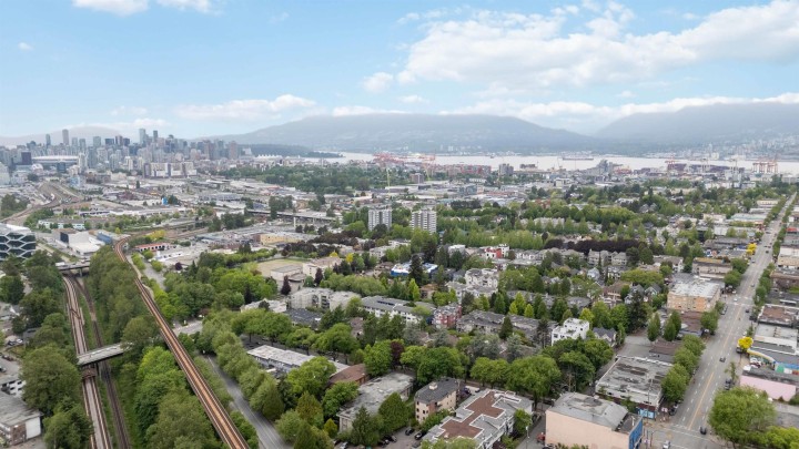Photo 38 at 1533 E 5th Avenue, Grandview Woodland, Vancouver East