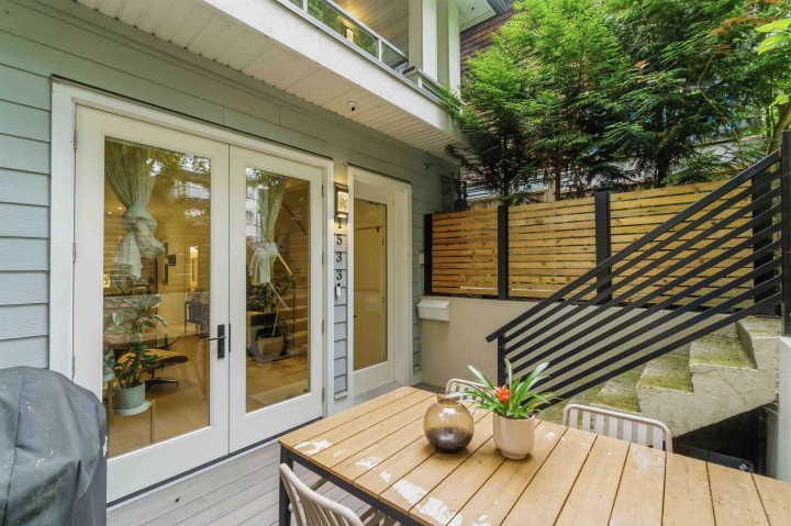 Photo 4 at 1533 E 5th Avenue, Grandview Woodland, Vancouver East