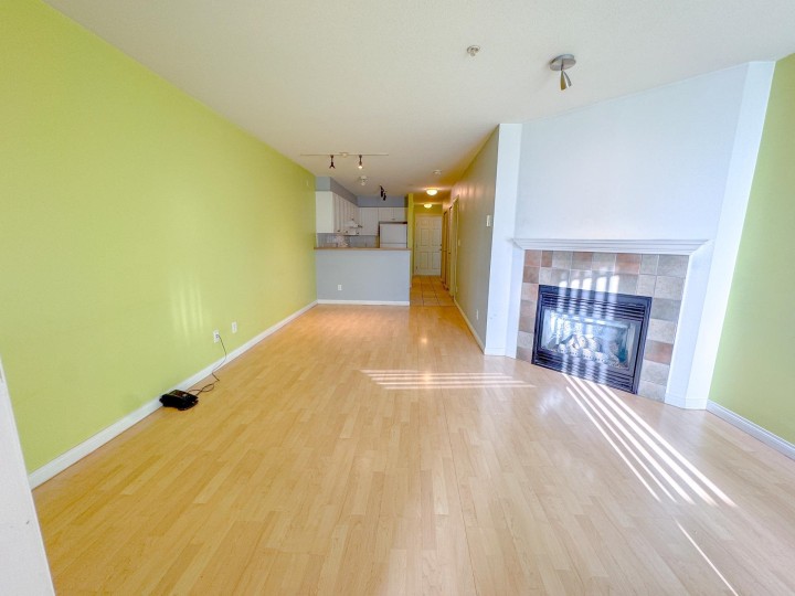 Photo 7 at 311 - 5555 Victoria Drive, Victoria VE, Vancouver East