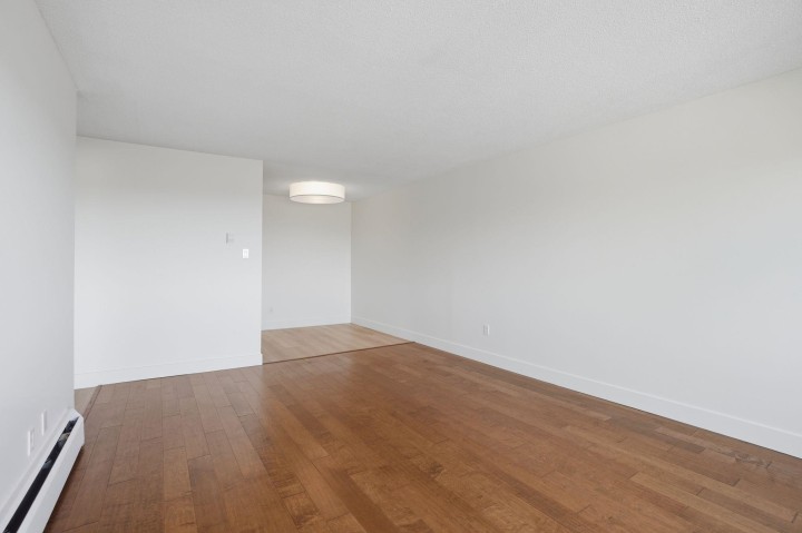 Photo 13 at 314 - 1345 Chesterfield Avenue, Central Lonsdale, North Vancouver