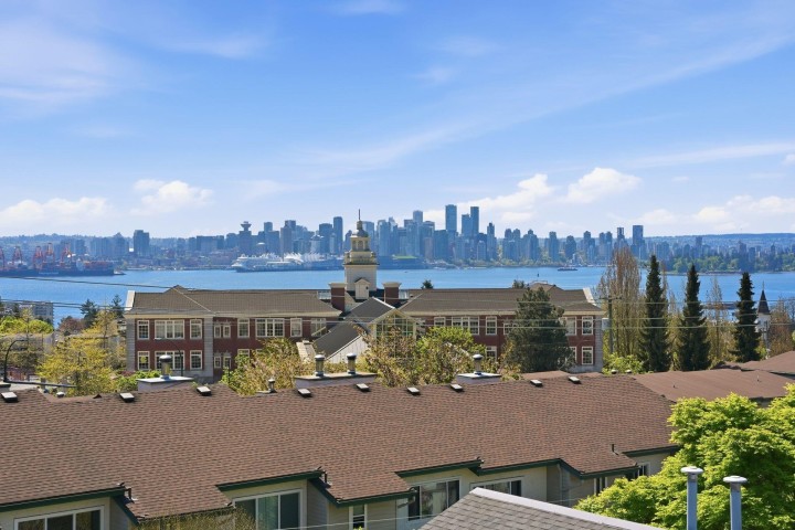 Photo 1 at 314 - 1345 Chesterfield Avenue, Central Lonsdale, North Vancouver