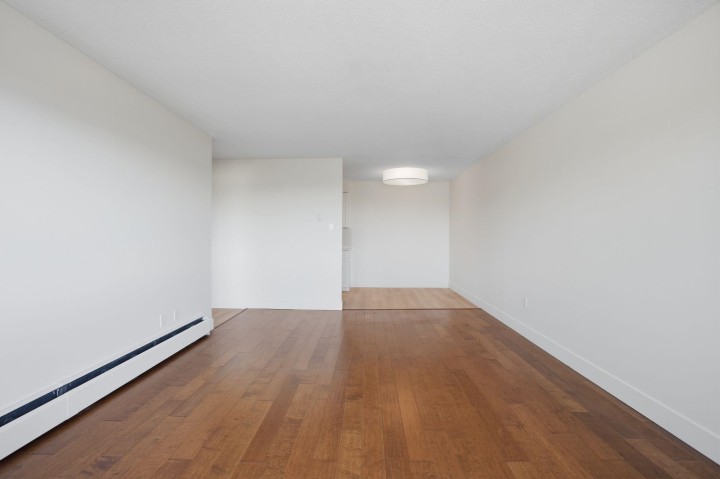 Photo 15 at 314 - 1345 Chesterfield Avenue, Central Lonsdale, North Vancouver