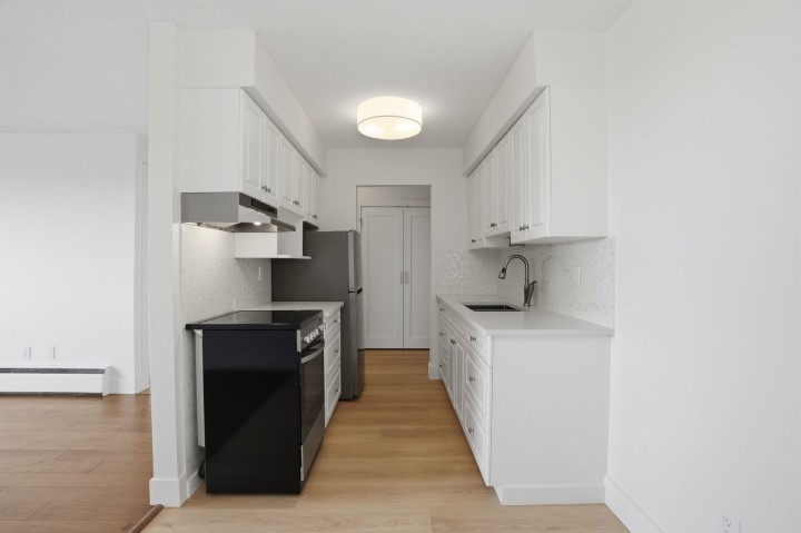 Photo 19 at 314 - 1345 Chesterfield Avenue, Central Lonsdale, North Vancouver