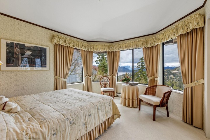 Photo 12 at 5180 Meadfeild Road, Upper Caulfeild, West Vancouver