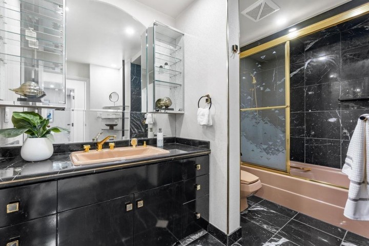 Photo 27 at 401 - 2015 Beach Avenue, West End VW, Vancouver West
