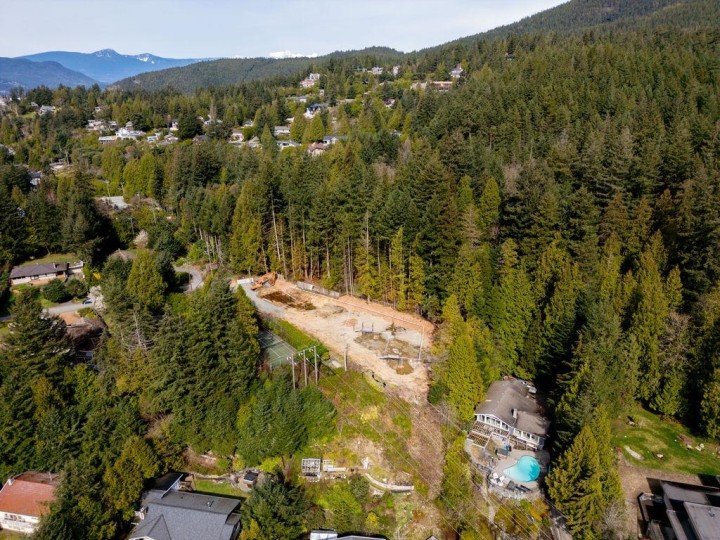 Photo 14 at 4412 Woodpark Road, Cypress Park Estates, West Vancouver