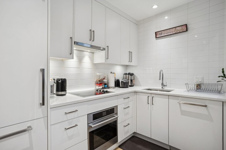 Photo 6 at 721 E 26th Avenue, Fraser VE, Vancouver East