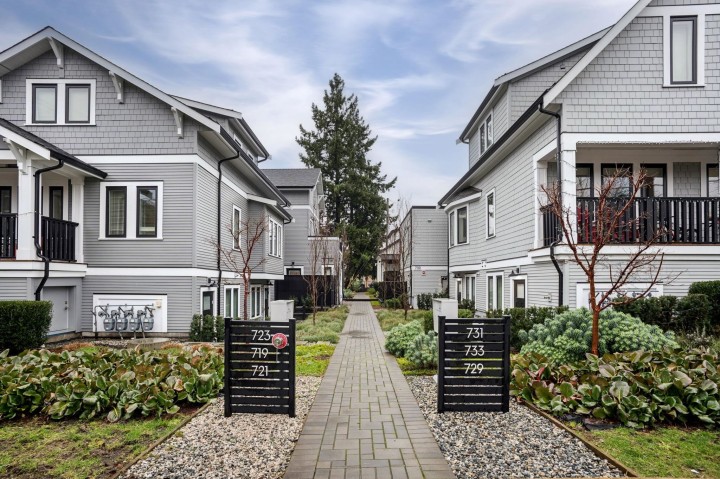 Photo 17 at 721 E 26th Avenue, Fraser VE, Vancouver East