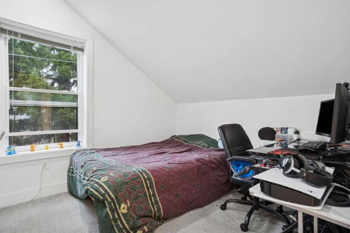 Photo 10 at 721 E 26th Avenue, Fraser VE, Vancouver East