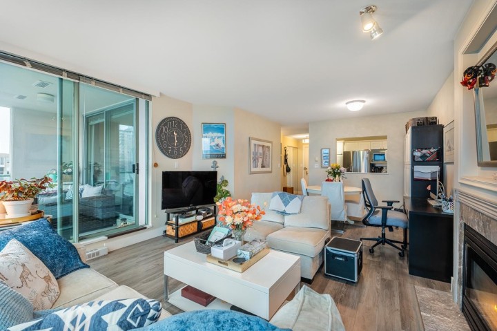 Photo 6 at 903 - 140 E 14th Street, Central Lonsdale, North Vancouver