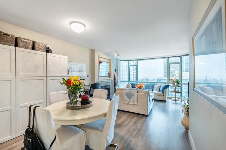 Photo 16 at 903 - 140 E 14th Street, Central Lonsdale, North Vancouver