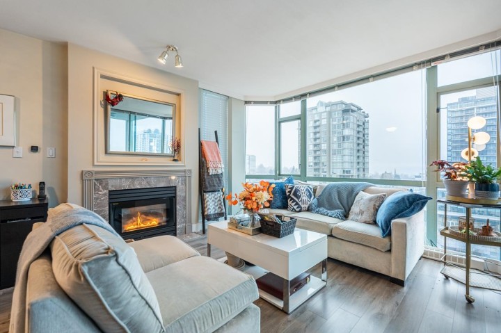 Photo 3 at 903 - 140 E 14th Street, Central Lonsdale, North Vancouver