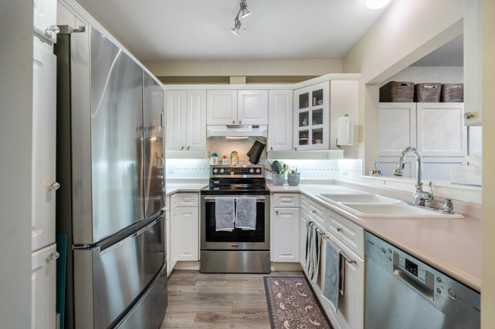 Photo 9 at 903 - 140 E 14th Street, Central Lonsdale, North Vancouver