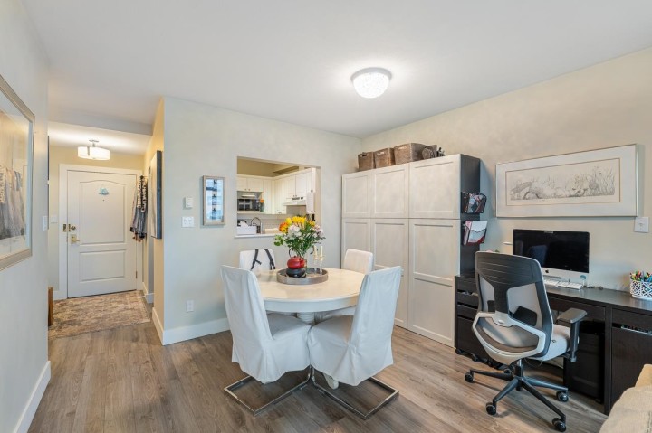 Photo 14 at 903 - 140 E 14th Street, Central Lonsdale, North Vancouver