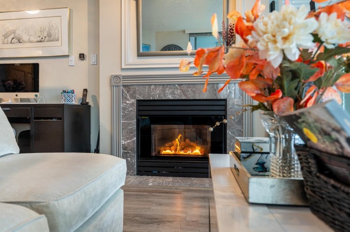 Photo 4 at 903 - 140 E 14th Street, Central Lonsdale, North Vancouver