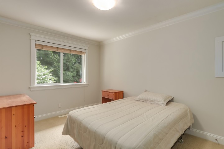 Photo 22 at 352 St. James Crescent, British Properties, West Vancouver