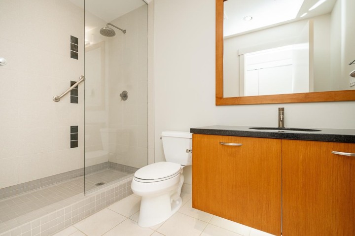 Photo 18 at 502 - 3335 Cypress Place, Cypress Park Estates, West Vancouver