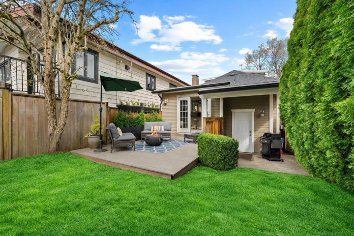 Photo 3 at 846 E 23rd Avenue, Fraser VE, Vancouver East