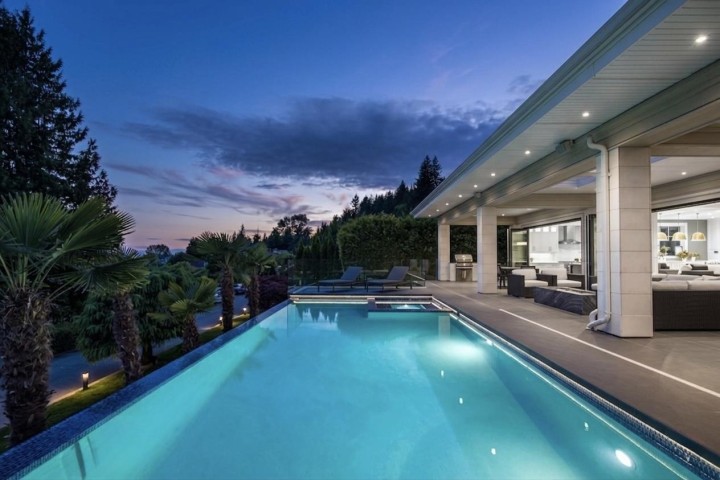 Photo 3 at 1515 Camelot Road, Chartwell, West Vancouver