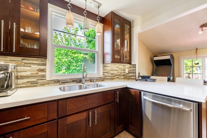Photo 13 at 264 W Queens Road, Upper Lonsdale, North Vancouver
