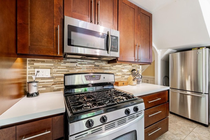 Photo 12 at 264 W Queens Road, Upper Lonsdale, North Vancouver