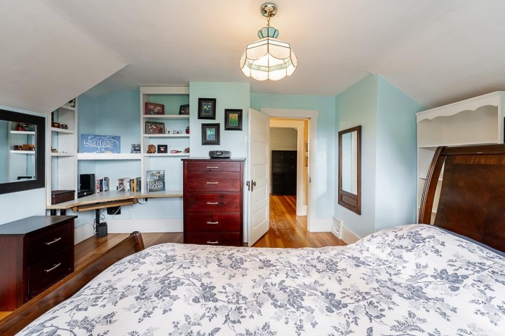 Photo 18 at 264 W Queens Road, Upper Lonsdale, North Vancouver