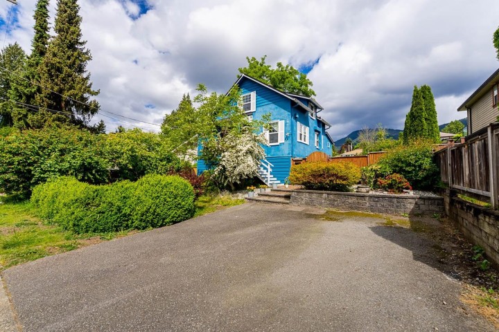 Photo 39 at 264 W Queens Road, Upper Lonsdale, North Vancouver