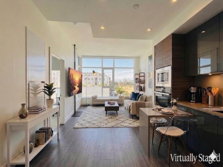 Photo 3 at 408 - 3438 Sawmill Crescent, South Marine, Vancouver East