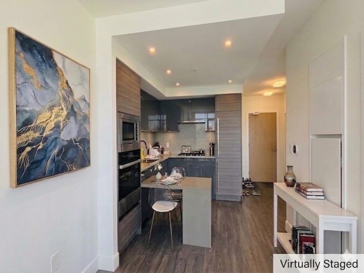 Photo 4 at 408 - 3438 Sawmill Crescent, South Marine, Vancouver East