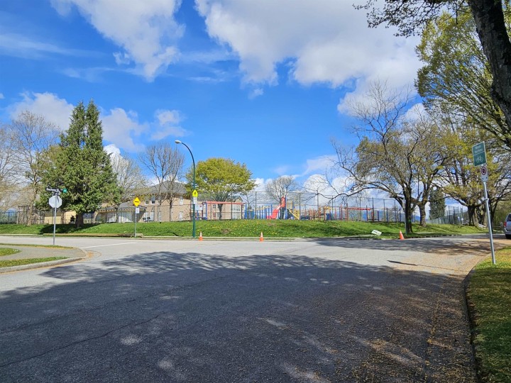 Photo 5 at 4875 Duchess Street, Collingwood VE, Vancouver East