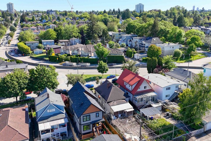 Photo 5 at 1349 E 14th Avenue, Grandview Woodland, Vancouver East