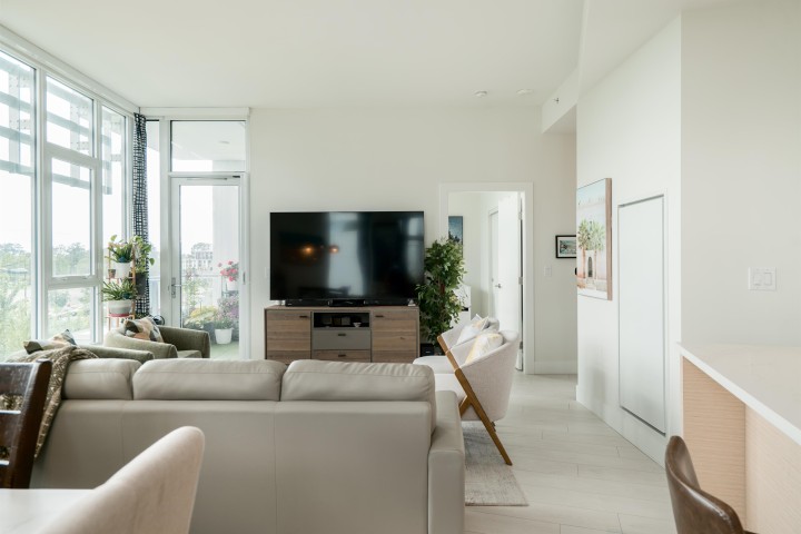 Photo 2 at 309 - 3438 Sawmill Crescent, South Marine, Vancouver East