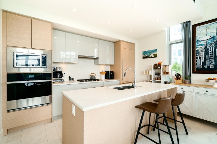 Photo 9 at 309 - 3438 Sawmill Crescent, South Marine, Vancouver East