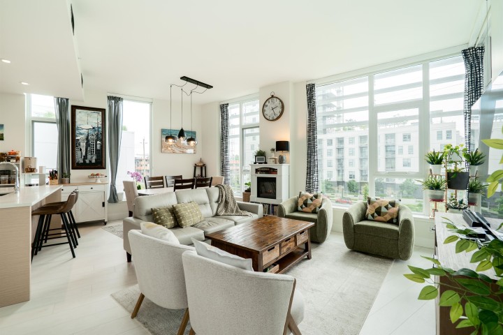 Photo 4 at 309 - 3438 Sawmill Crescent, South Marine, Vancouver East