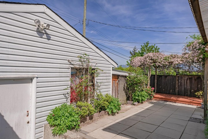 Photo 24 at 3335 Dieppe Drive, Renfrew Heights, Vancouver East