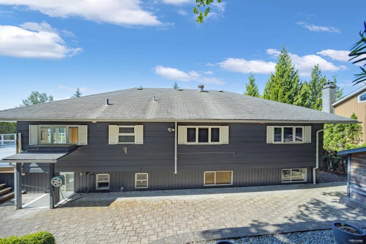 Photo 15 at 2615 Skilift Place, Chelsea Park, West Vancouver