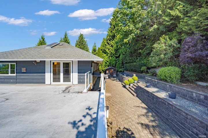 Photo 19 at 2615 Skilift Place, Chelsea Park, West Vancouver