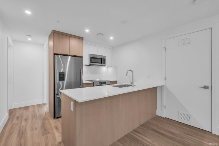Photo 3 at 104 - 2250 E 1st Avenue, Grandview Woodland, Vancouver East
