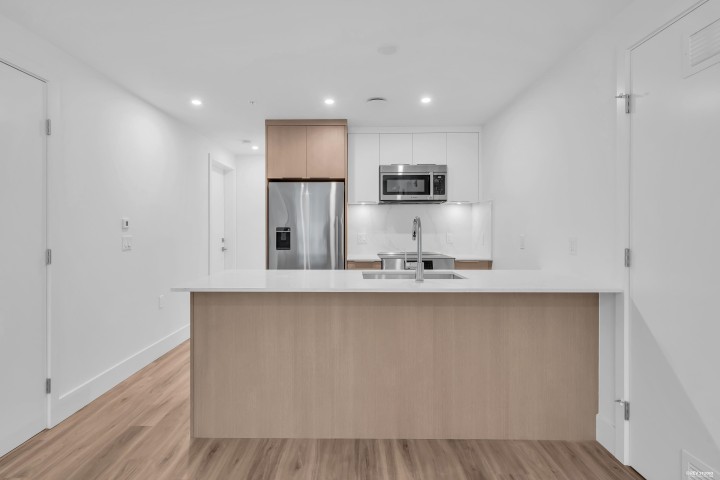 Photo 11 at 104 - 2250 E 1st Avenue, Grandview Woodland, Vancouver East