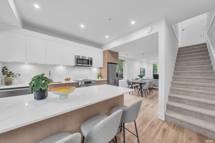 Photo 6 at 1732 Templeton Drive, Grandview Woodland, Vancouver East