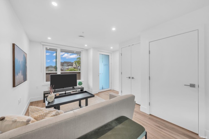 Photo 14 at 1732 Templeton Drive, Grandview Woodland, Vancouver East