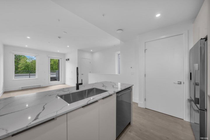 Photo 2 at 309 - 2250 E 1st Avenue, Grandview Woodland, Vancouver East