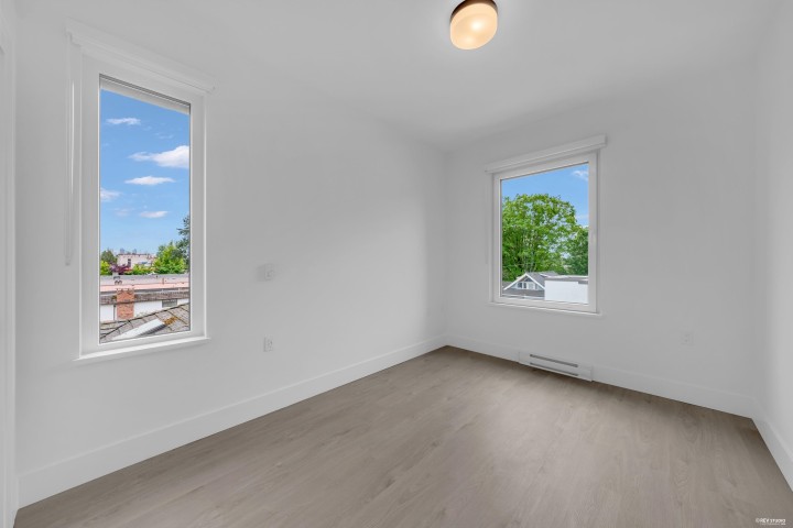 Photo 12 at 309 - 2250 E 1st Avenue, Grandview Woodland, Vancouver East