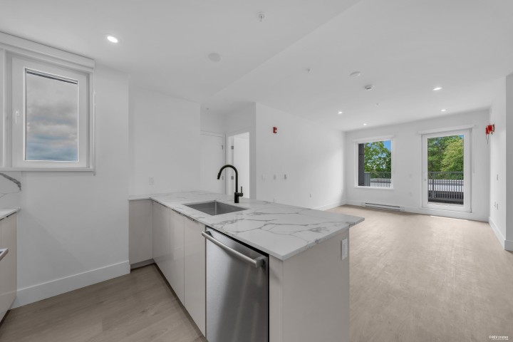Photo 4 at 309 - 2250 E 1st Avenue, Grandview Woodland, Vancouver East