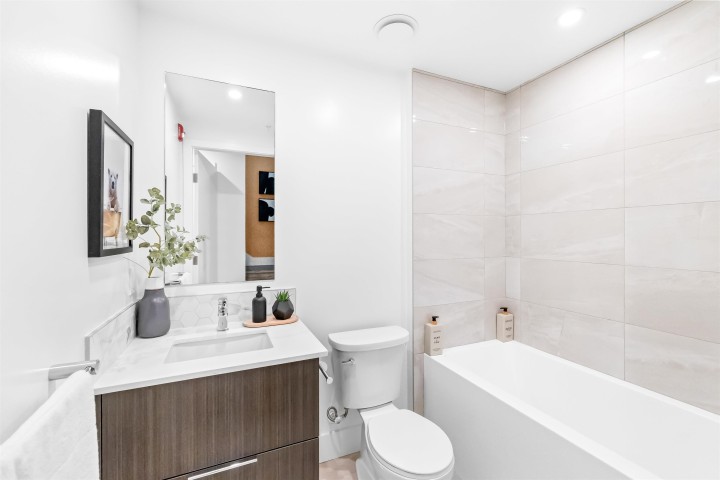 Photo 12 at 153 - 2230 E 1st Avenue, Grandview Woodland, Vancouver East
