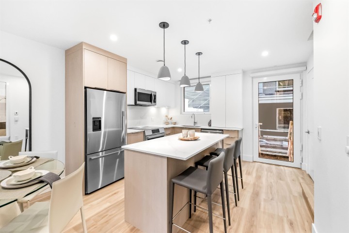 Photo 9 at 153 - 2230 E 1st Avenue, Grandview Woodland, Vancouver East