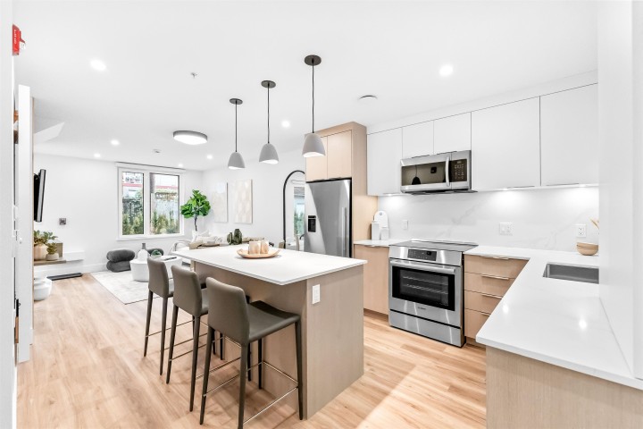 Photo 8 at 153 - 2230 E 1st Avenue, Grandview Woodland, Vancouver East