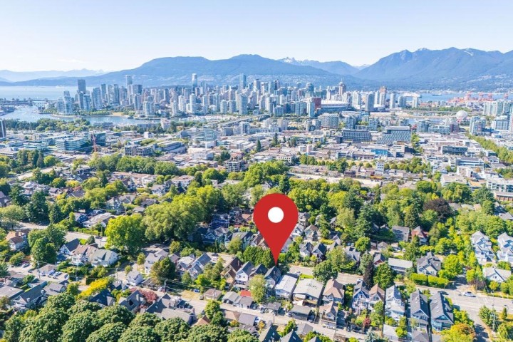 Photo 2 at 136 W 12th Avenue, Mount Pleasant VW, Vancouver West