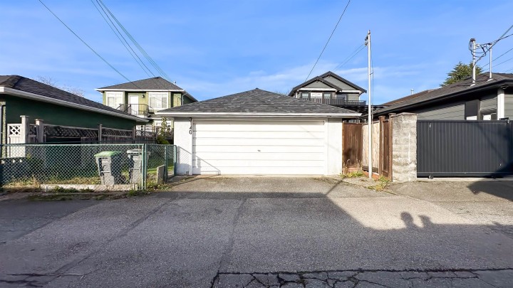 Photo 39 at 3140 E 52nd Avenue, Killarney VE, Vancouver East
